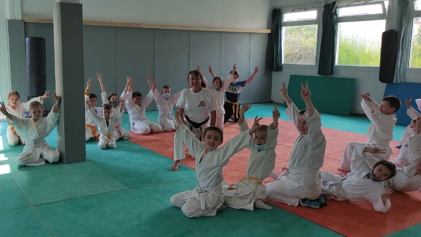 Pratiquez le Taï-Jitsu pour les enfants à Eperlecques au club de karaté KTJE